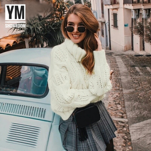 Cute turtleneck sweater - Picture 4 of 5